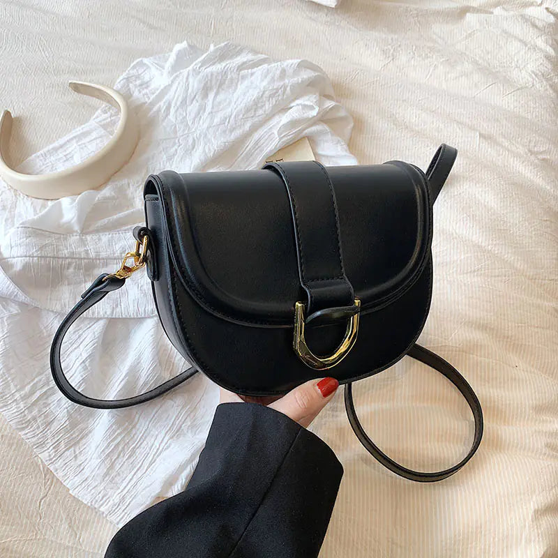 Ladies' Chic Saddle Purse