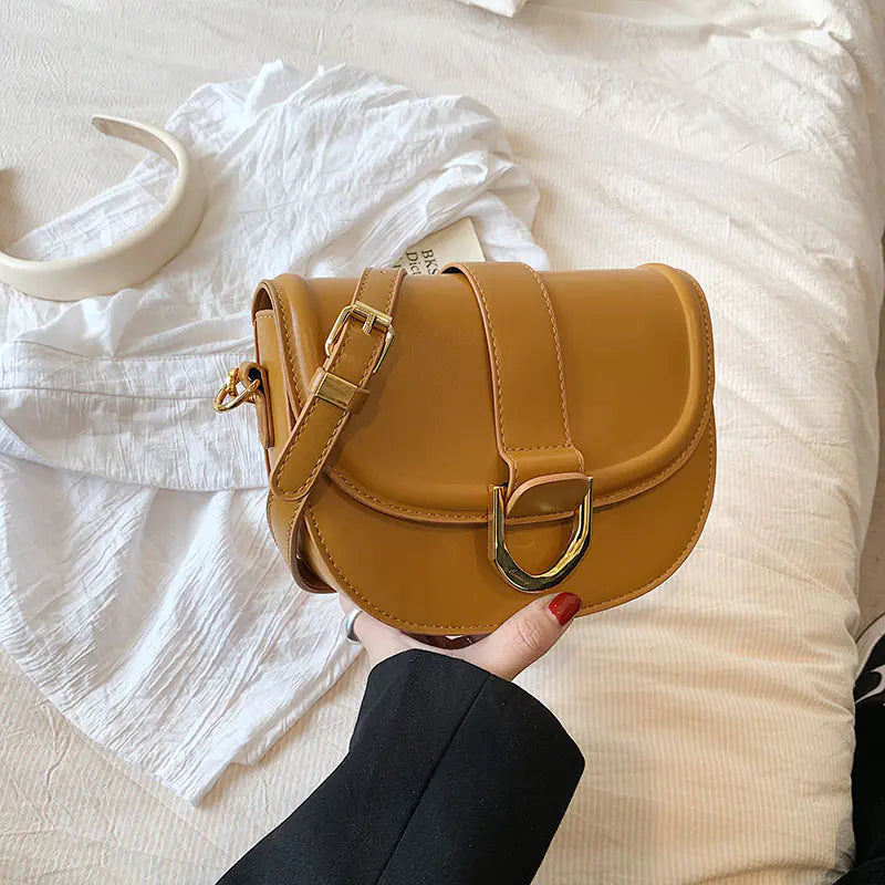 Ladies' Chic Saddle Purse