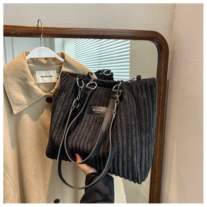 Vintage Signature Tote